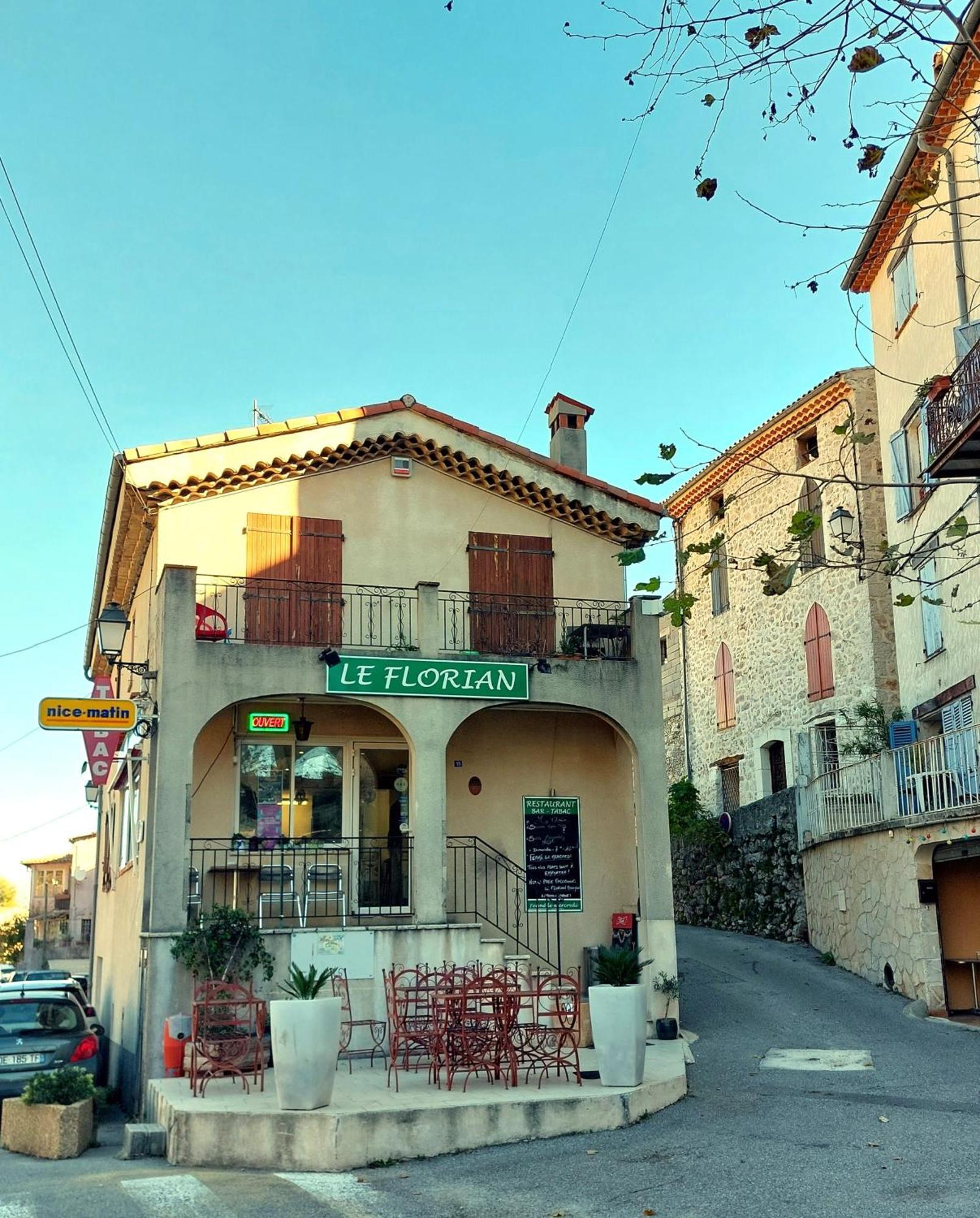 Les Gites De Bouyon Exterior foto